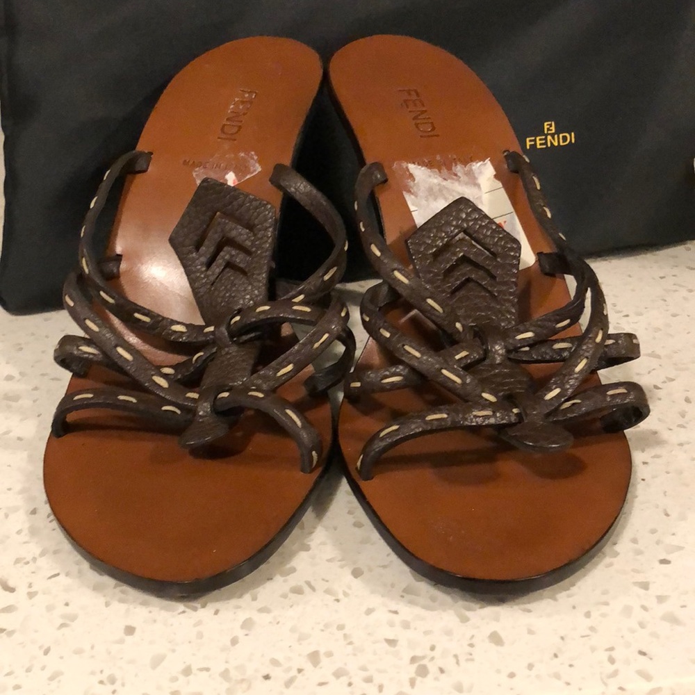 FENDI - Brown Leather Sandals